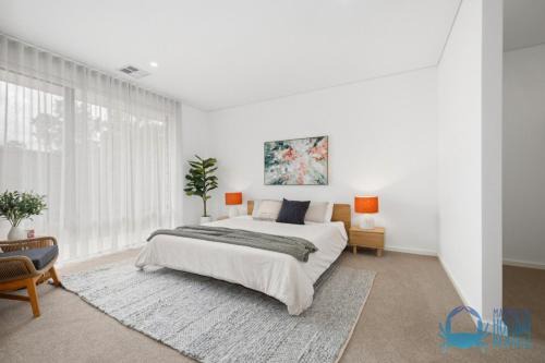 Luxury Waterfront Living in North Yunderup