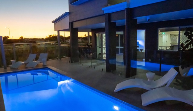 Mackay Adventure Lodge