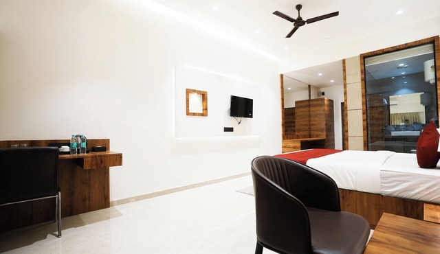 Madhav Residency Hotel & Banquet, Kalyan, Mumbai in Thane