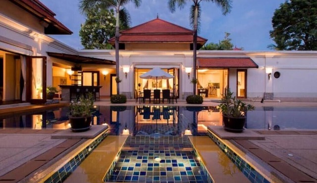 Magnificent pool villa in large tropical gardens in Phuket