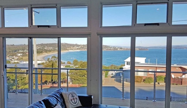 Main House Only - 2 bed Beach House