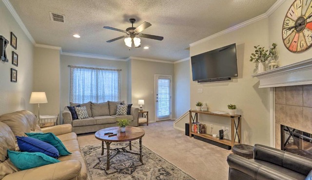 Main Street Abode Less Than 1 Mi to TTU and Downtown! in Lubbock
