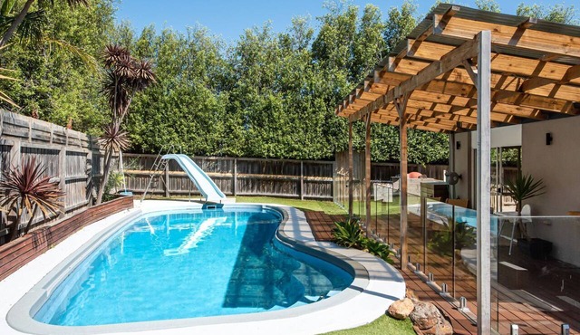 Malibu in Mt Martha with solar heated pool