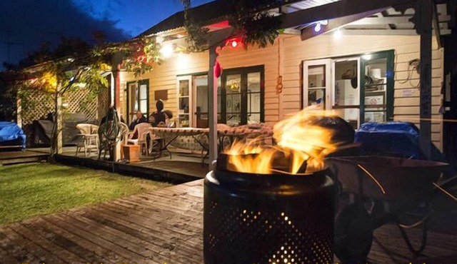 Mandurah Riverfront Holiday Rental - Own Mooring