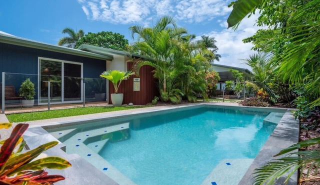 Mango Wood Villa - Tropical Coastal Living