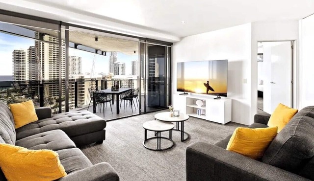 mantra circle on cavill level ocean and river veiw amazing veiws & city centre in Surfers Paradise