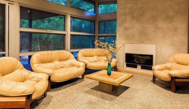 Maybrook Minutes from Meelup Beaches and Dining