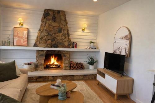 McCrae Beach House, walk to beach, pet friendly