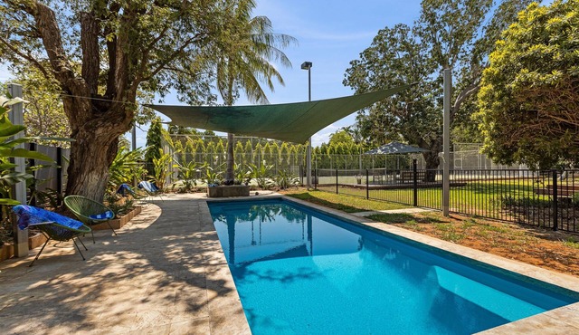 McDaniel House heritage house with pool and tennis court STRA6725QIIHTW68