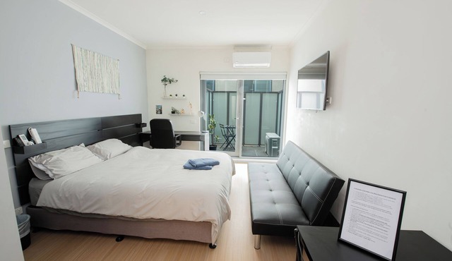 Melbourne Studio Apartments Hotel @ 138 Elgin Carlton