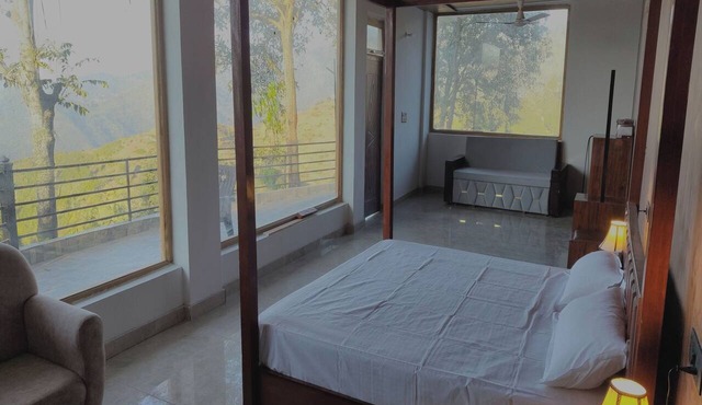 Mithra Resort in Pauri