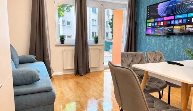 Modern 1BR with Private Terrace in Wien