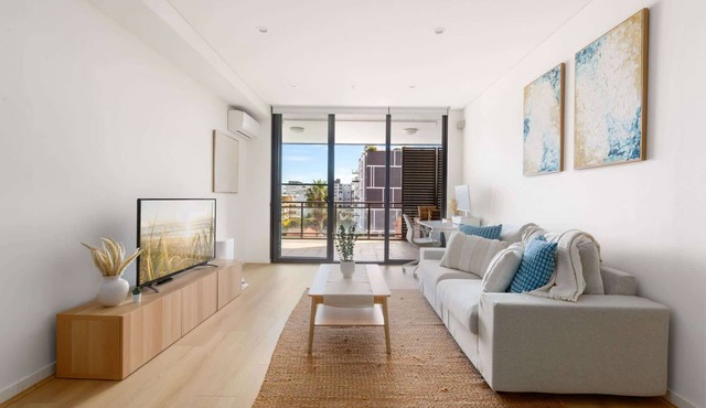 Modern 2-Bed Apartment Near Airport