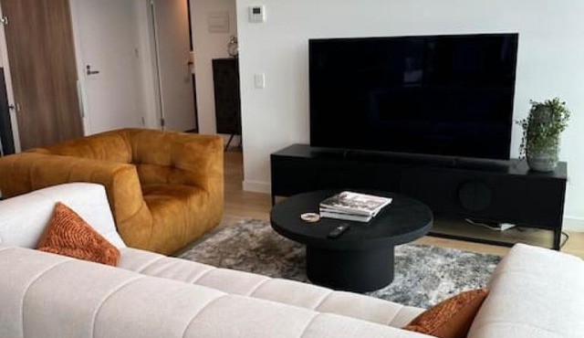 Modern 2 BRM Apt in Williamstown