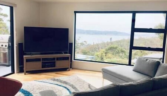 Modern executive house, stunning views over Hobart in Tolmans Hill