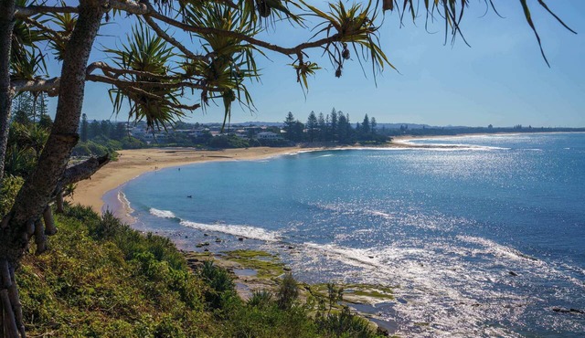 Moffat Beach Surf Retreat