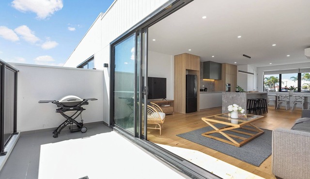 Mordialloc Coastal Paradise 4