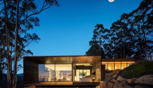 Mountain Top Snug, Studio Itas