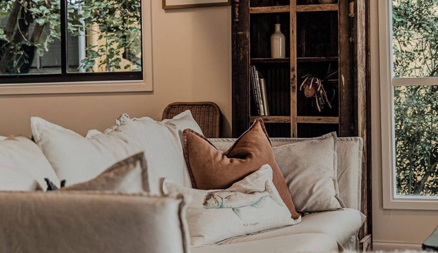Mr Percival - Ocean Views and Curated Style