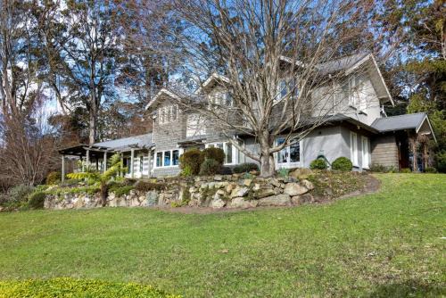 Mulgrave House & Cottage