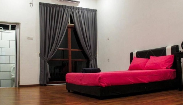 Multaqa Suite & Residence