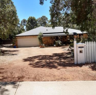 Mundaring Bed and Breakfast