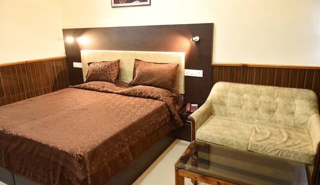 Munish Resorts