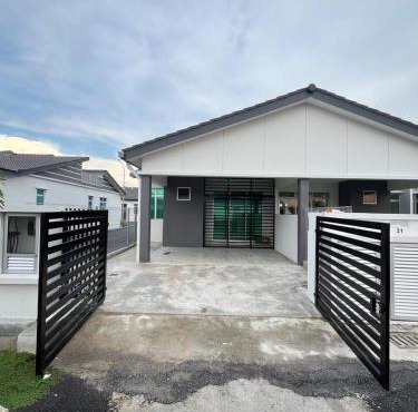Nady home in Banting