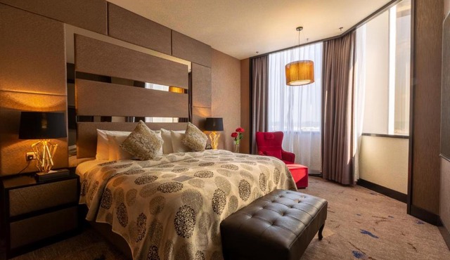 New World Suites
