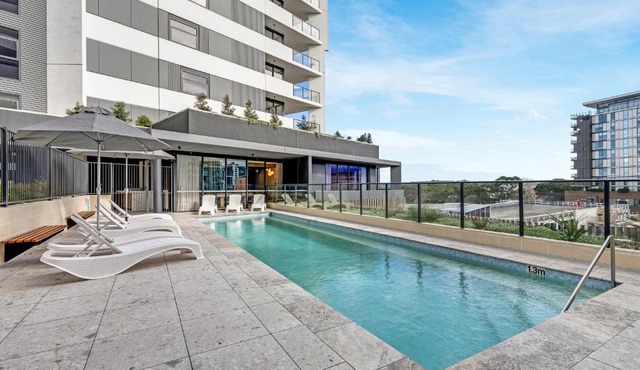 Newcastle City Stay - Pool, Private Cinema and Rooftop