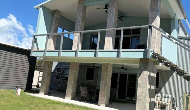 Newly built, everything you need for a relaxing break on Fraser (K'Gari).