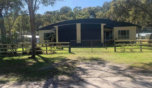 ✨ NEWLY RENOVATED | EWANNALA – ORCHID BEACH ✨ 🏝️ Perfect for large groups