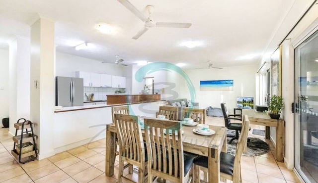 Nightcliff Foreshore: Pool ~ Outdoor Dining ~ BBQ
