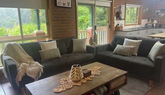 NOOJEE GETAWAY - COSY CABIN IN NOOJEE VIC