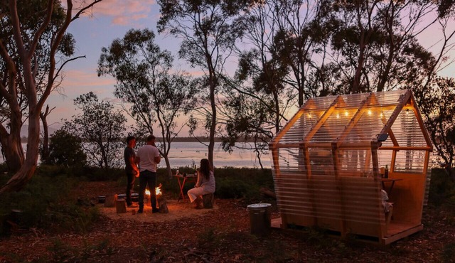 Numie | Waterfront | Glamping | Wineglass Bay