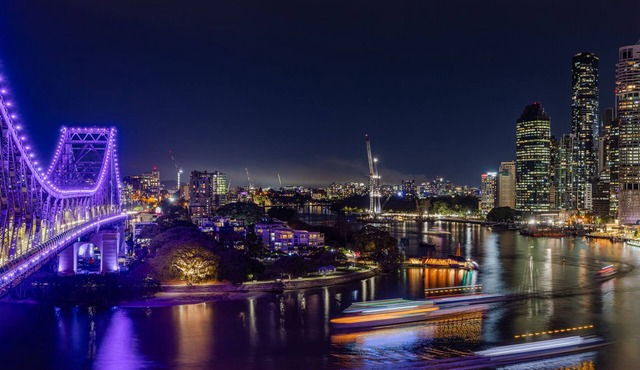 Oakbridge Hotel & Apartments