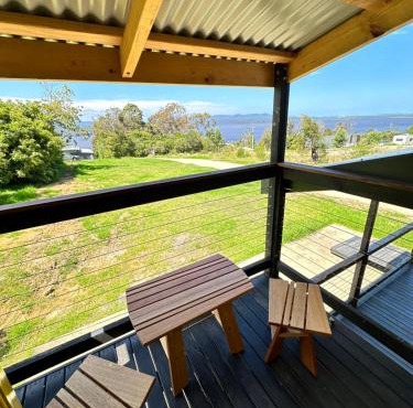 Ocean Breeze Tiny House - Ocean and Lake View