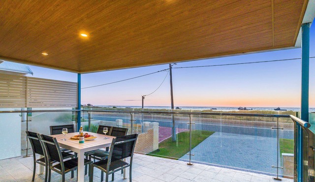 Ocean Surf - Luxury Beachside Accomodation