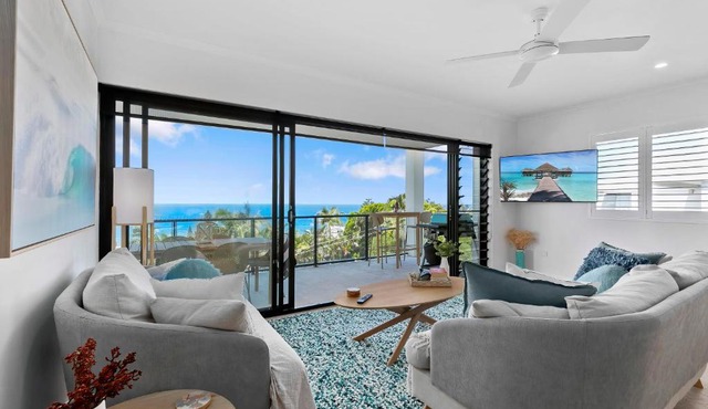 Ocean Viewpoint - Stunning Sunshine Beach Views