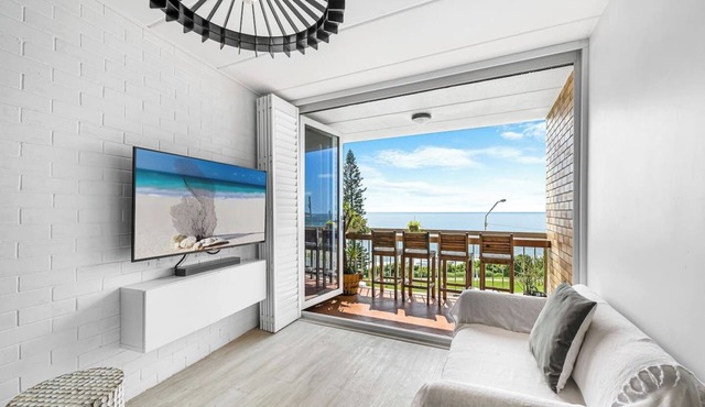 Ocean Views 'Seabreeze on Alex'