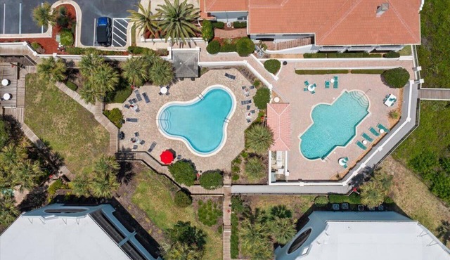 Oceanfront - 3 Bedroom Renovated 1,800 sq ft. + Huge Balcony - Casual Elegance in St. Augustine