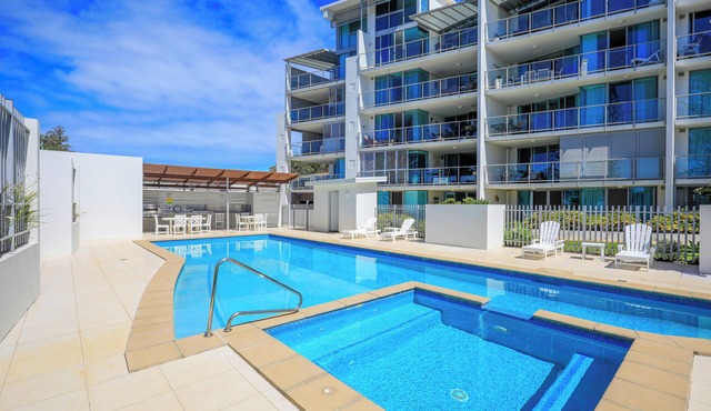 Oceanfront apartment. Look at that view! in Bargara