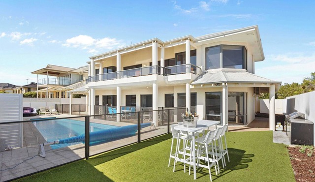 Oceanfront Escape Private Pool and Beach Access