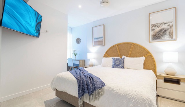 Oceanus oasis. Stunning modern coastal apartment
