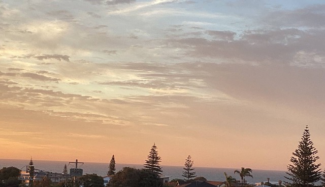 Oceanview sunsets over the wonderful Mullaloo Beach and heated outdoor pool.