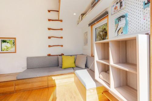Off grid Tiny House in the bush, 5min from town in Daylesford