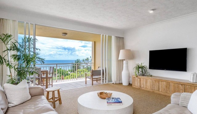 Orion Unit 4 Modern 2 bedroom apartment with ocean views and Wi-Fi Included in Coolangatta