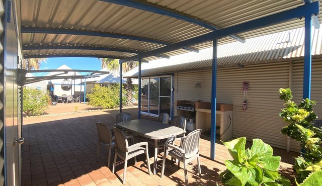 Osprey Holiday Village Unit 118 - Villa with a Pool in the Complex