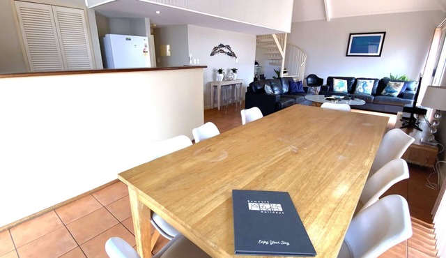 Osprey Holiday Village Unit 117 - Villa with a Pool in the Complex