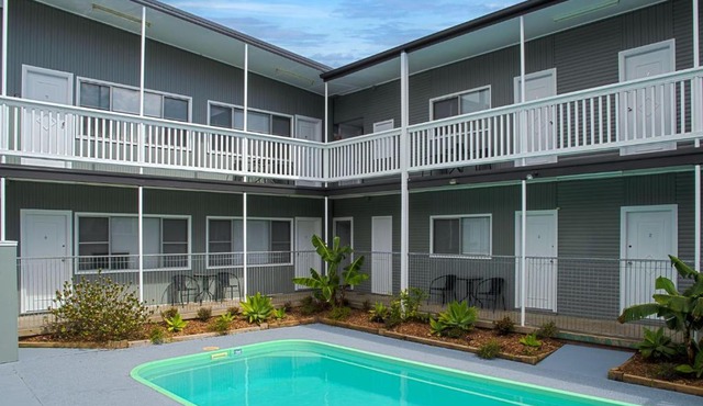 Pacific Motel 11